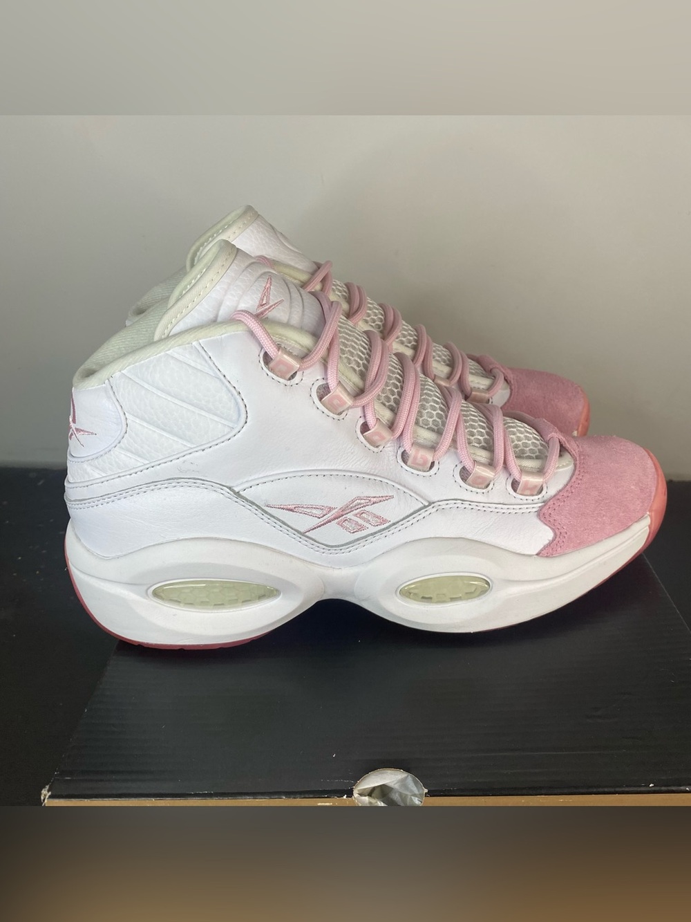 Reebok Question Mid “Pink Toe” Size 10 - Picture 3 of 10